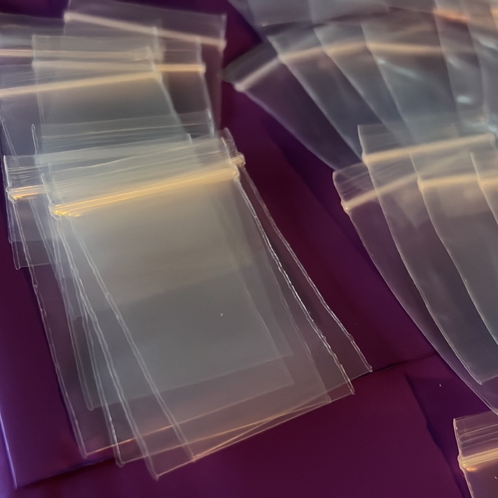 🆕 NEW 50 pcs Little Bags / Clear bags / Zipper Bags / Storage Bags 1.5x2" In.